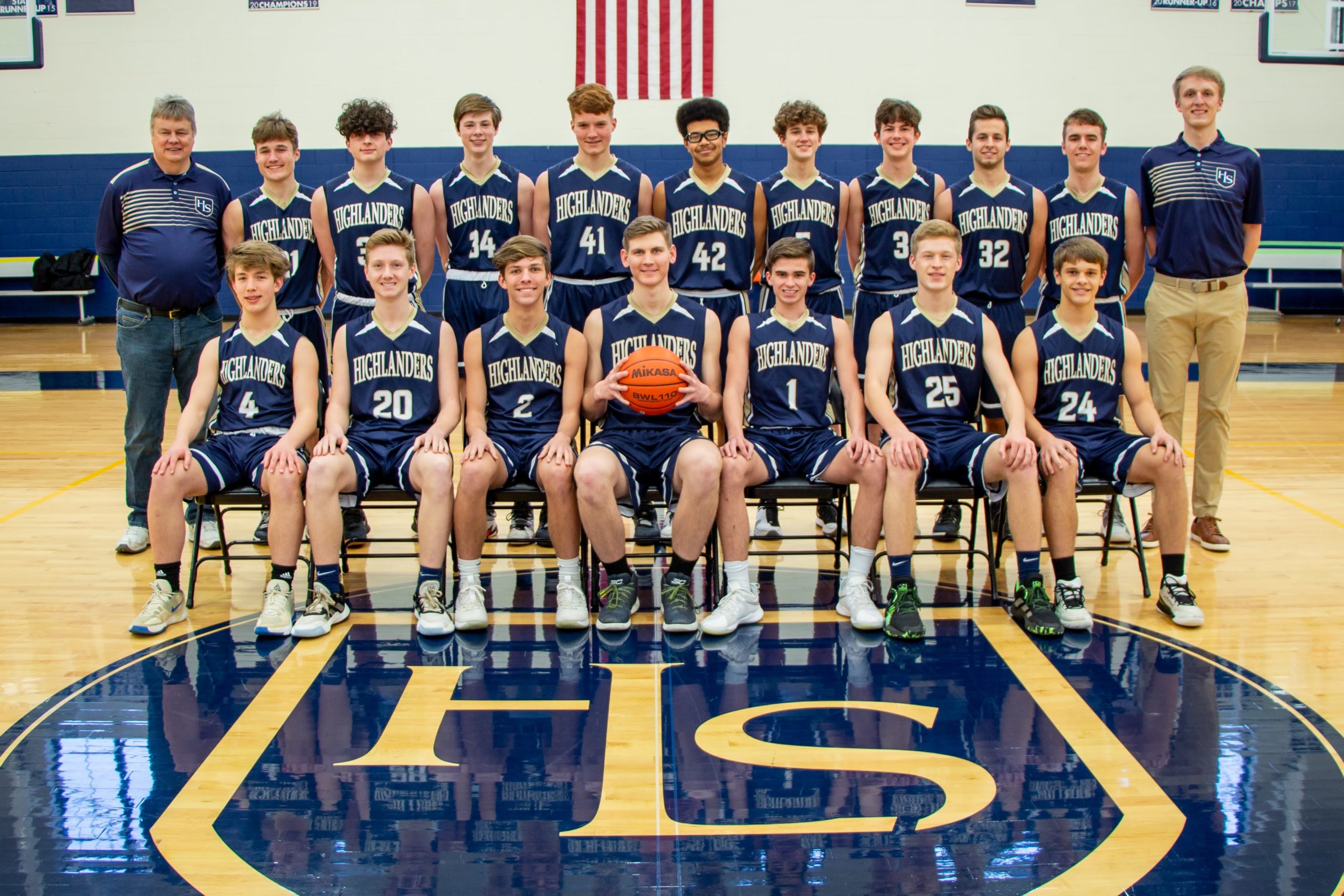 Boys Basketball team-5927